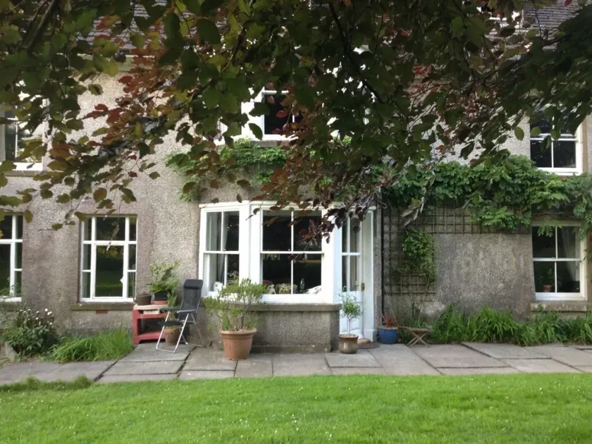 Glynhir Mansion - Image 1