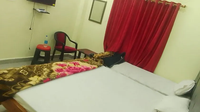 Hotel AV Priya - Image 1