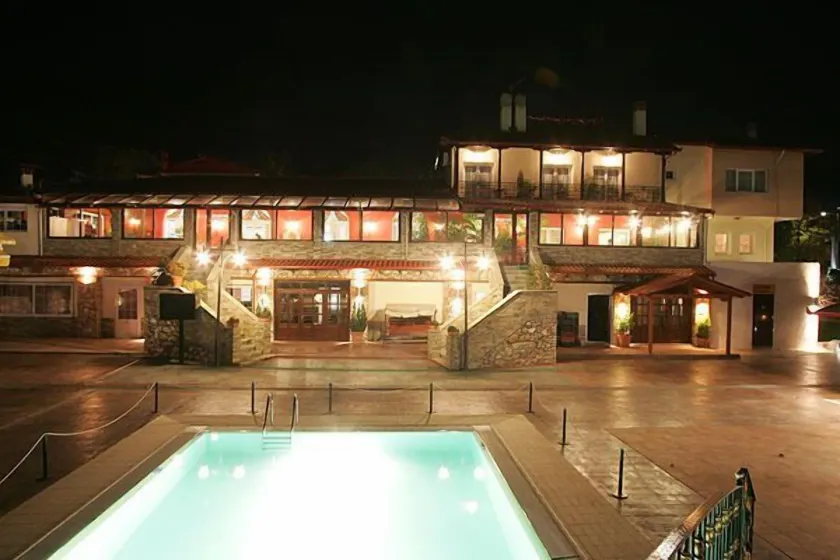 Mythos - Image 1