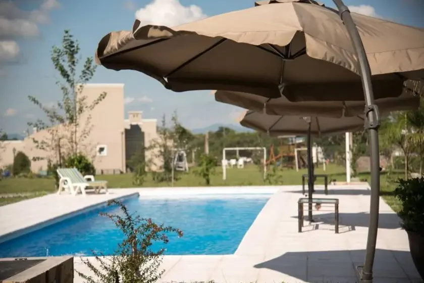 Las Lomitas Casa de Campo - Image 1