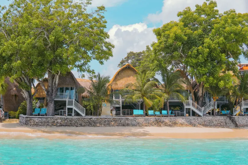 Hai Tide Beach Resort - Image 1