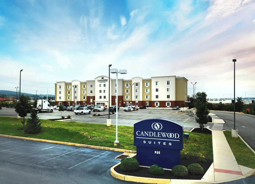 Candlewood Suites York by IHG - Image 1