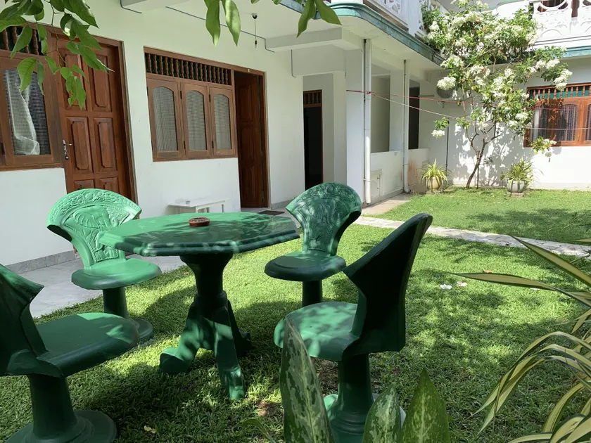 The Retreat Hotel - Image 1