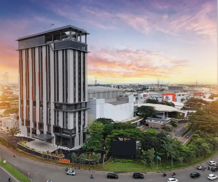 Harris Hotel & Convention Serpong - Image 1