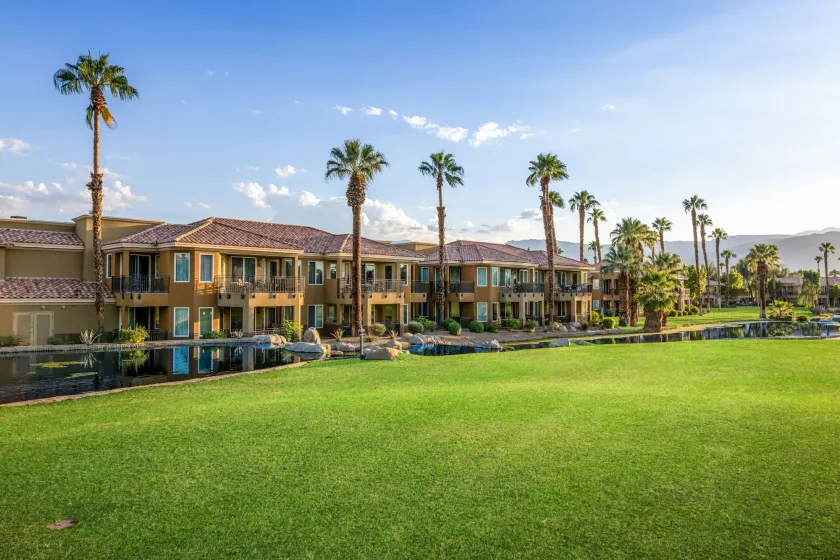 Marriott's Desert Springs Villas II - Image 1