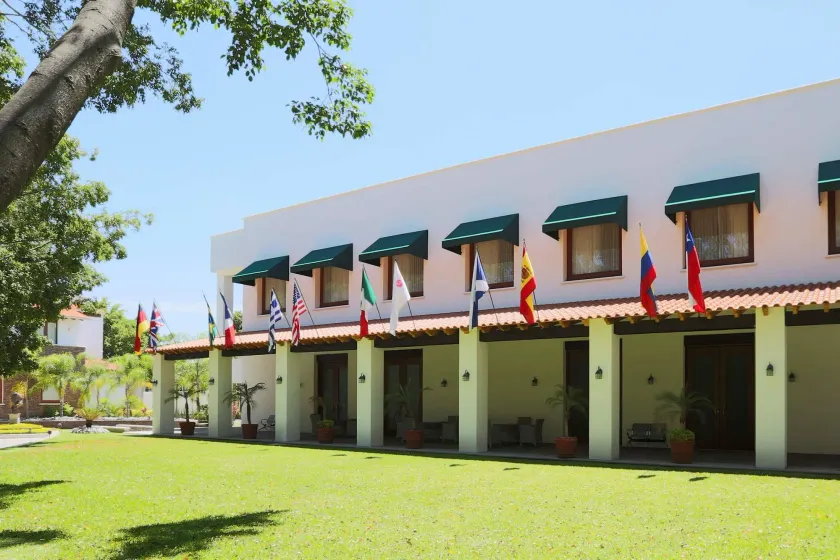 Radisson Hotel Cuernavaca - Image 1