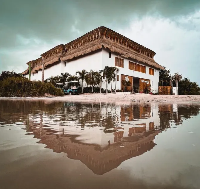 Hotel Casa Lumini Holbox - Image 1