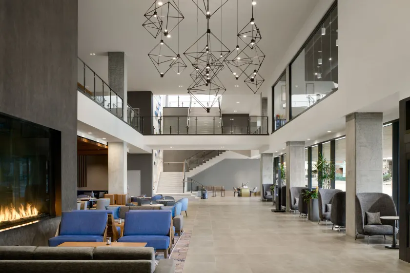 Marriott Tacoma Downtown - Lobby
