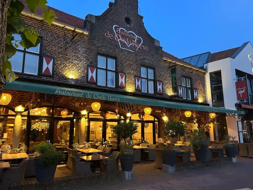 Hotel Arcen - Image 1