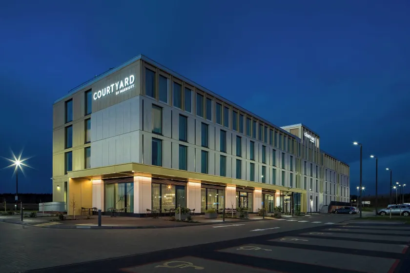 Courtyard by Marriott Inverness Airport - Image 1