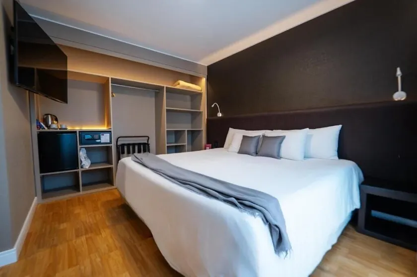 Amerian Córdoba Park Hotel - Image 1