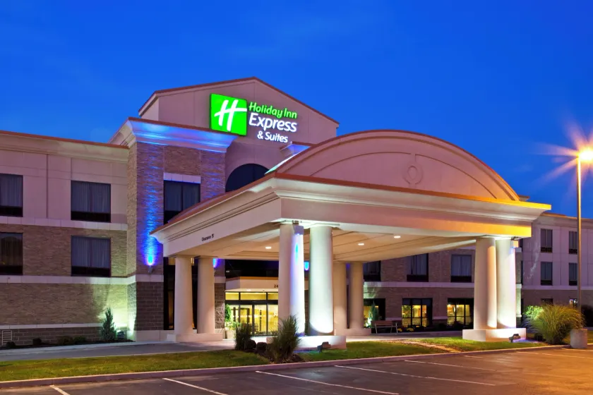 Holiday Inn Express & Suites Seymour by IHG - Image 1