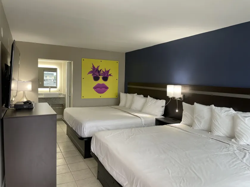 Seaside Sands Inn - Image 1