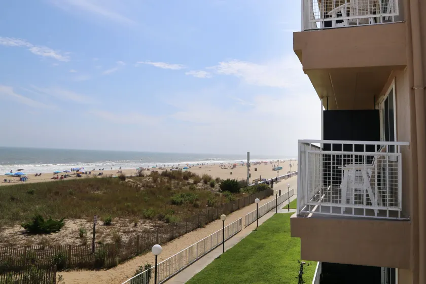 Dunes Suites Oceanfront - Image 1