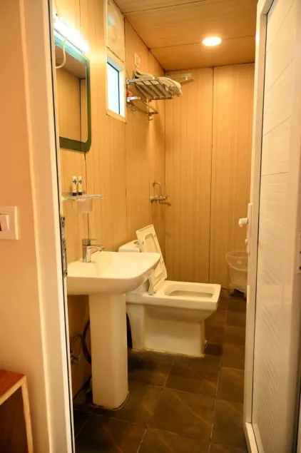 Hotel Divine Ayodhya - Image 1