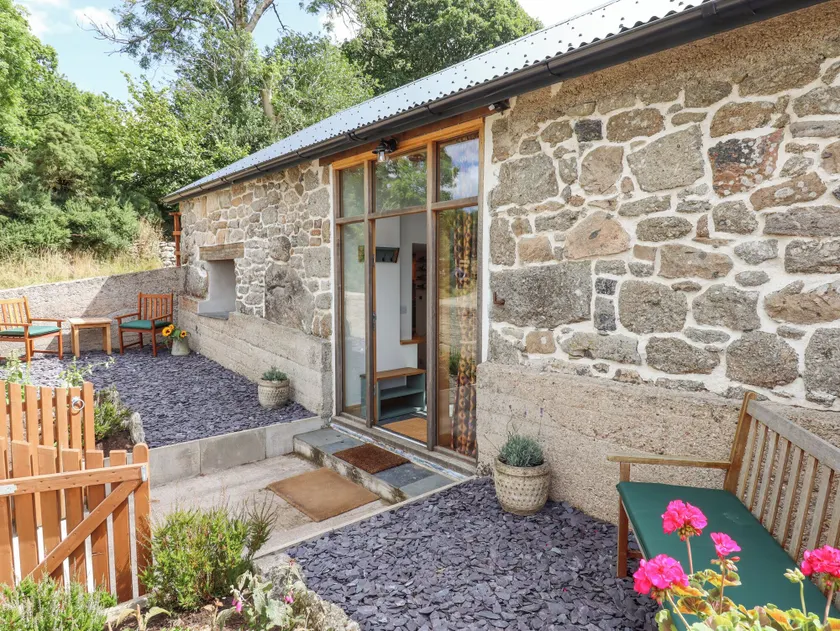 Lingcombe Barn - Image 1