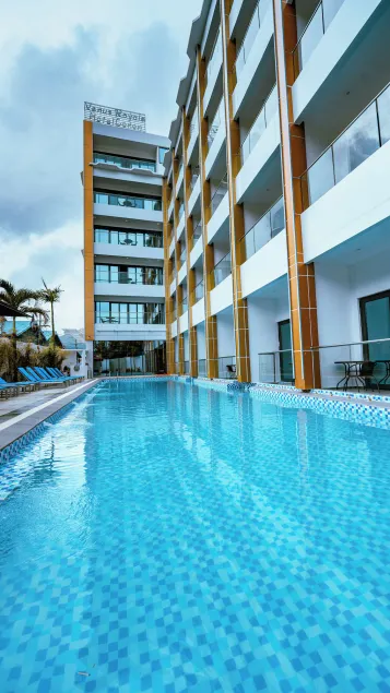 Venus Royale Hotel - Image 1