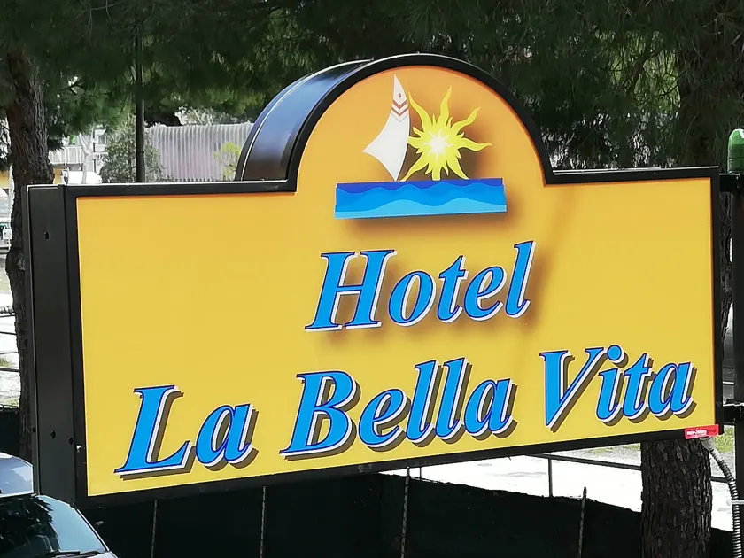 Hotel La Bella Vita - Image 1