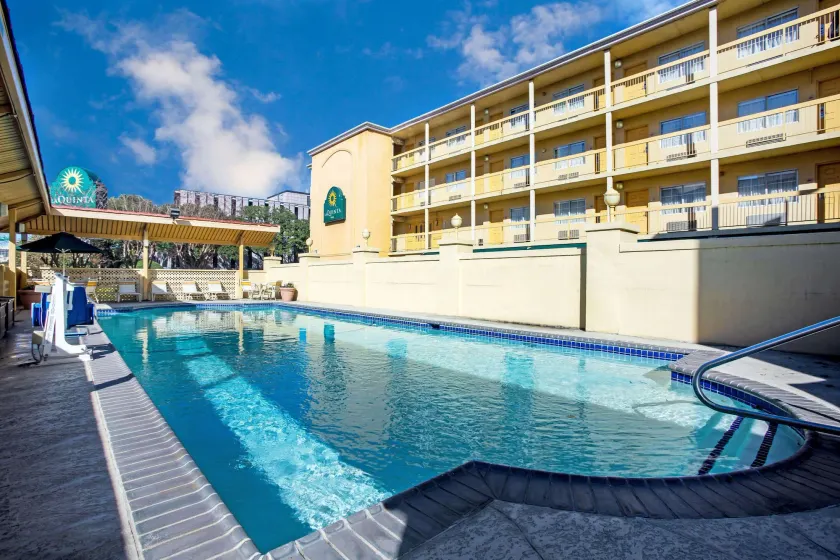 La Quinta Inn by Wyndham Austin Capitol / Downtown - Image 1