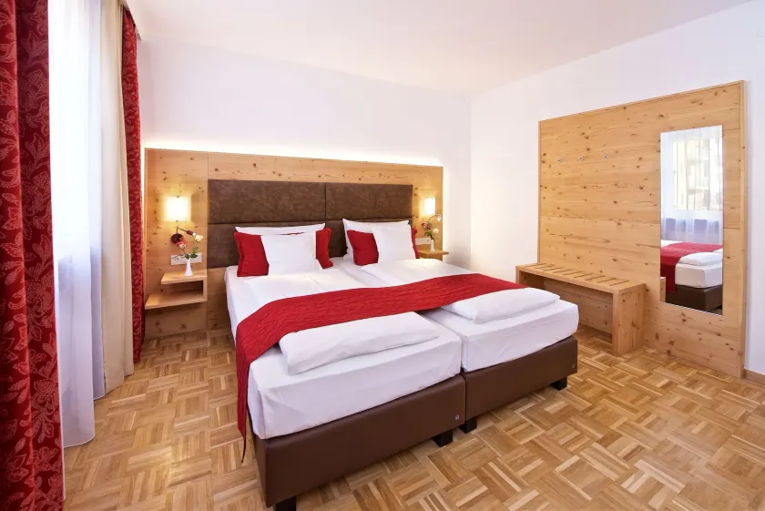 Park Hotel Laim Serviced Apartments - Image 1