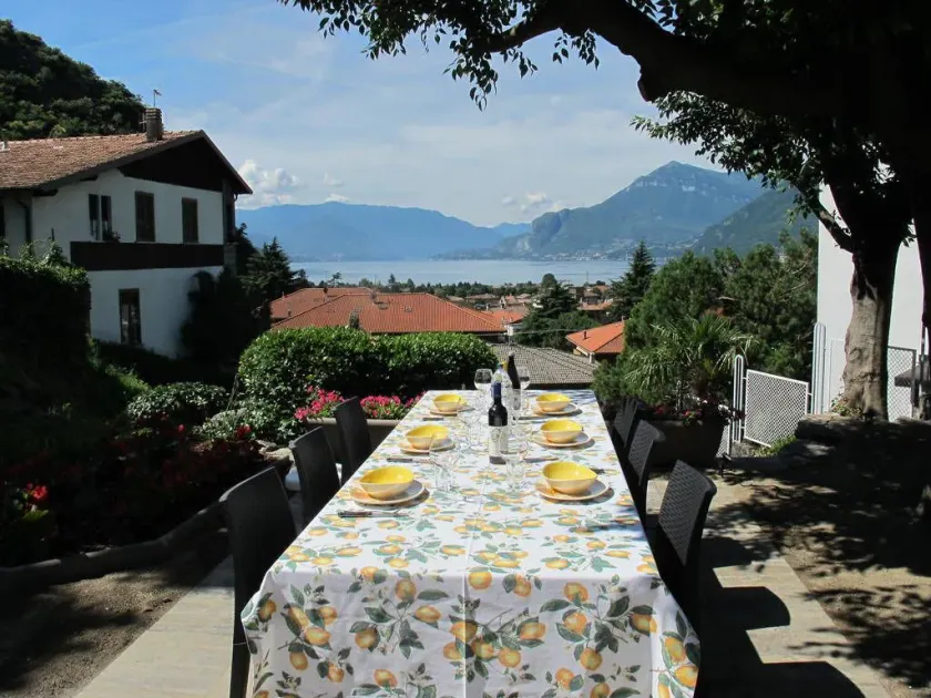 Villa Mari, villa independiente con magníficas vistas al jardín. - Image 1
