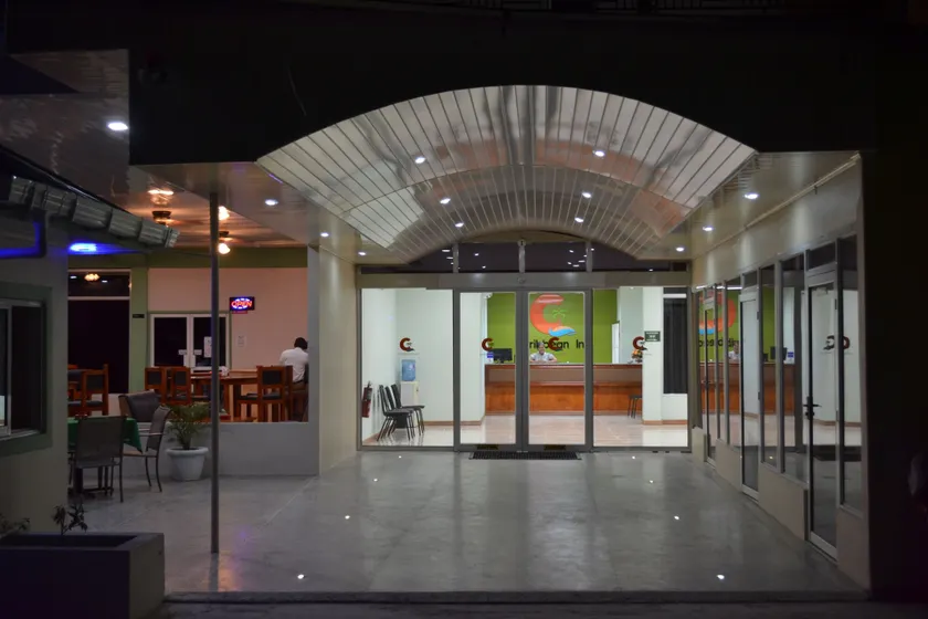 Caribbean Inn - Image 1