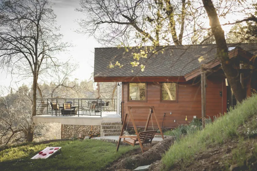 Secluded Home on 1-acre Lot w/ Unparalleled Views - Image 1