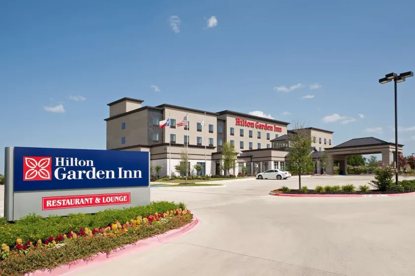 Hilton Garden Inn Fort Worth Alliance Airport - Image 1