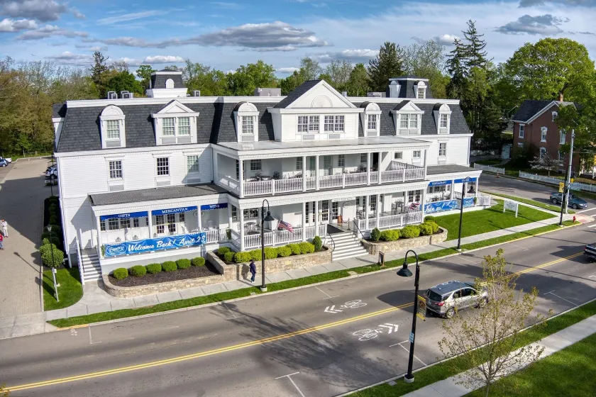 Mills Park Hotel - Image 1