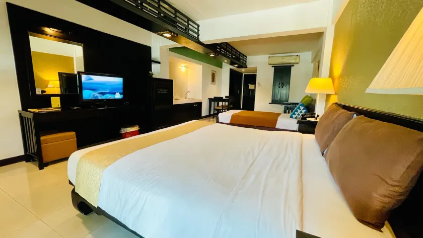 Siam Piman Hotel - Image 1