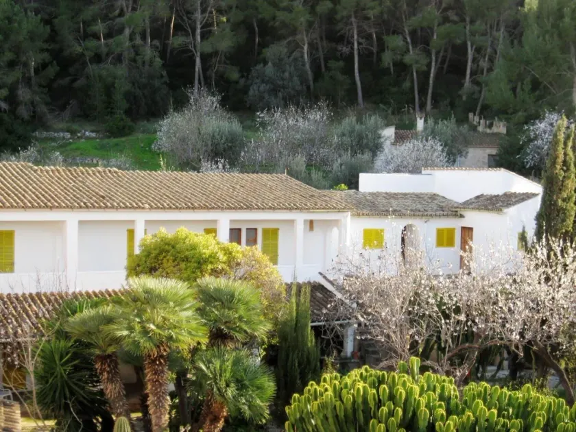 Hostal Residencia Catalina Vera - Image 1