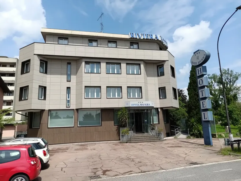 Hotel Riviera - Image 1