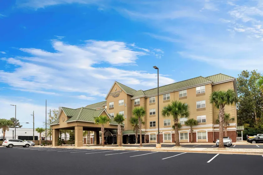 Country Inn & Suites by Radisson, Macon North, GA - Image 1