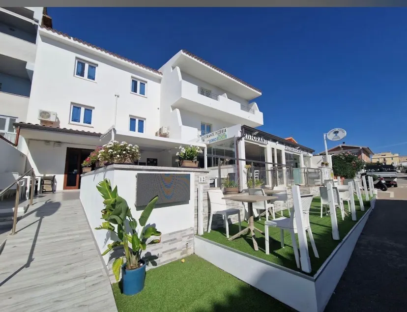 Hotel Sandalion - Image 1