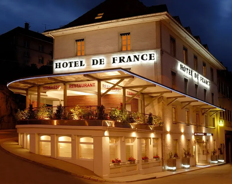 Hotel Restaurant Le France - Image 1