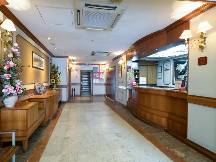 Four Chain View Hotel - Image 1