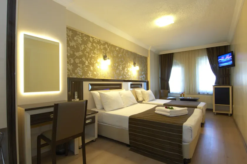 Soyic Hotel - Image 1