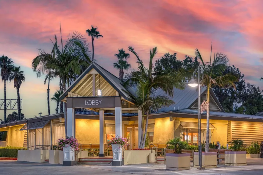 Best Western Seven Seas - Image 1