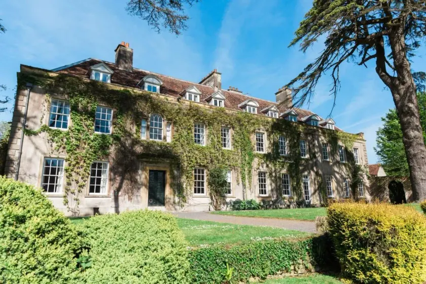 Holbrook Manor & Spa - Image 1