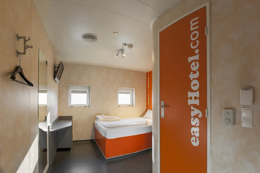 easyHotel Budapest Oktogon - Image 1
