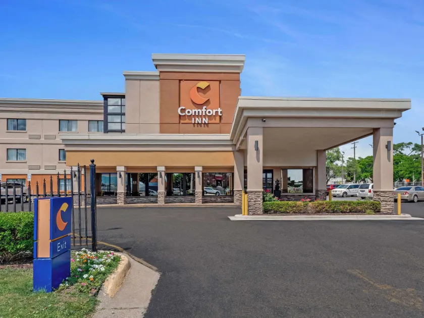 Comfort Inn Detroit Downtown - Image 1