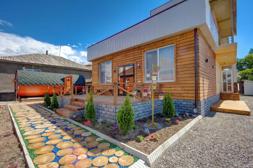 Hillside Karakol B&B - Image 1