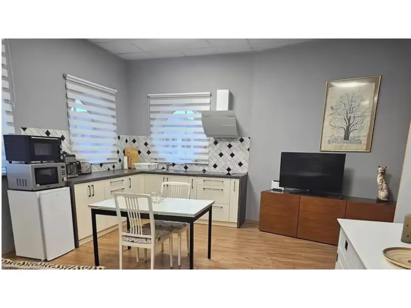 Smakhouse Studio Description - Image 1