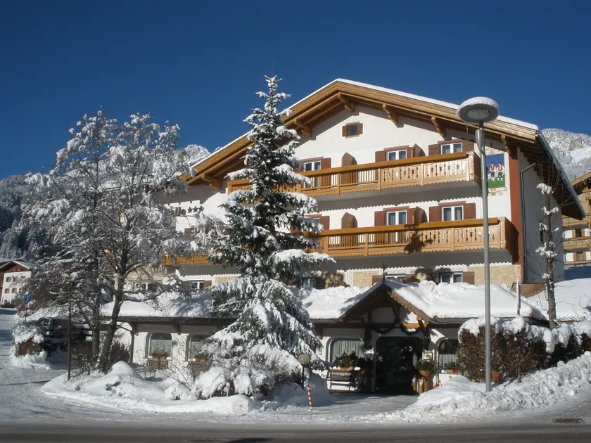 Hotel Cristallo - Image 1