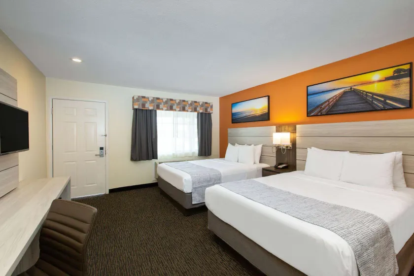 Days Inn by Wyndham Monterey-Fisherman's Wharf Aquarium - Image 1
