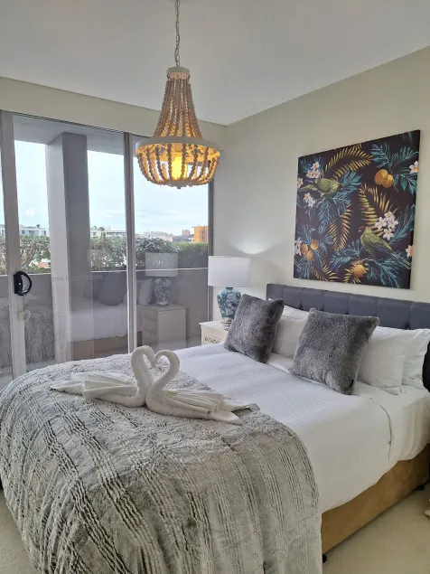 Honeysuckle Executive Apartments - Image 1