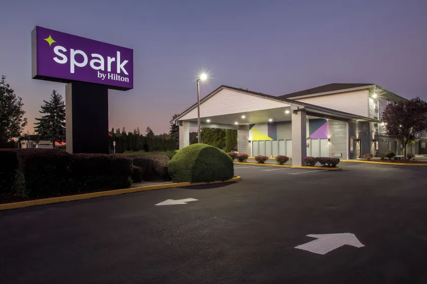 Spark by Hilton - Kent, Seattle - Image 1