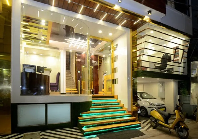 Hotel Metro Inn - Image 1