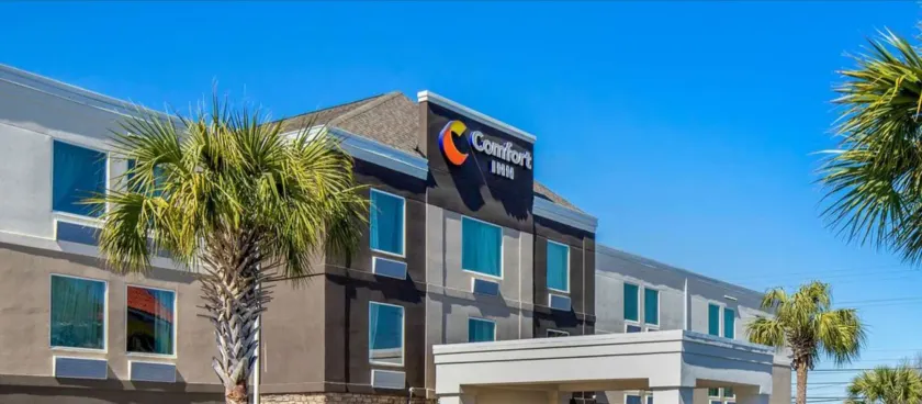 Comfort Inn N Myrtle Beach Barefoot Landing - Image 1