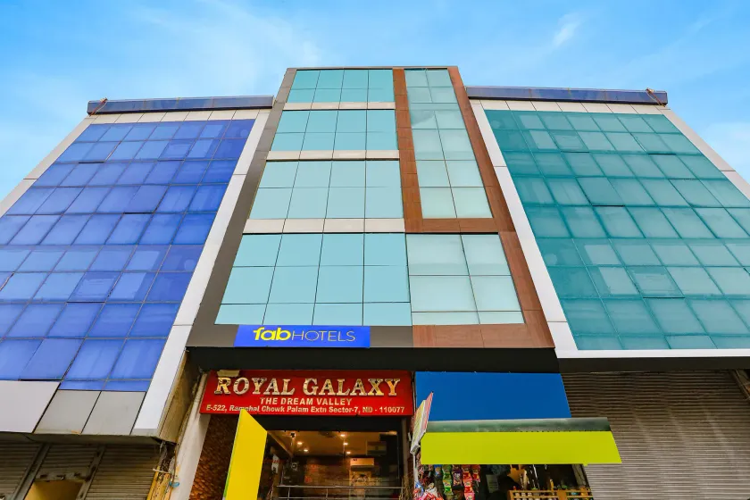FabHotel Royal Galaxy - Image 1